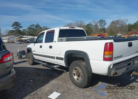 2002 Chevrolet Silverado 2500Hd Ls z USA, uszkodzony, nr VIN 1GCHC23G22F135396
